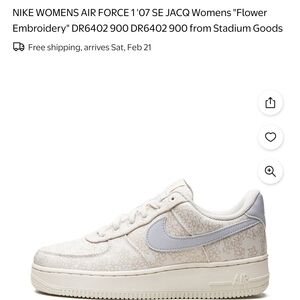 Nike Women's Air Force 1 '07 SE Jacquard Floral White Sneakers